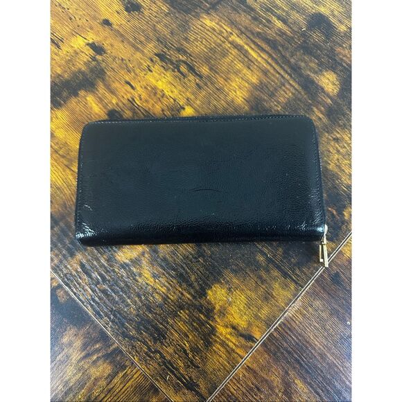 Yves Saint Laurent “Postcard” Black Patent Leather Zip Wallet | Vintage YSL 2011 - Picture 2 of 16